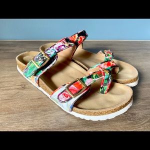 Mossimo Floral footbed Sandals size 6